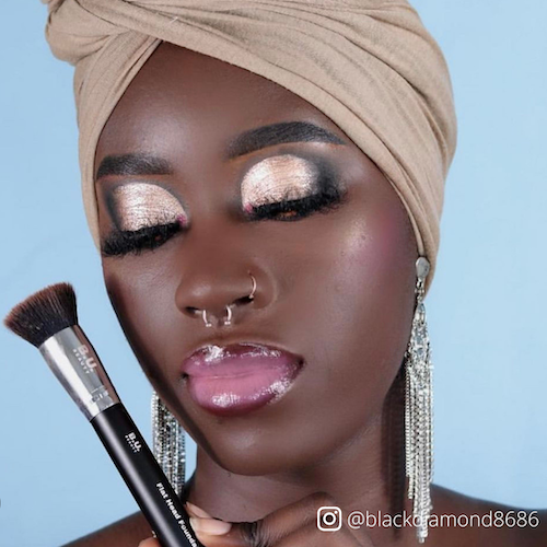Why using a flat head foundation brush is the best type of foundation brush