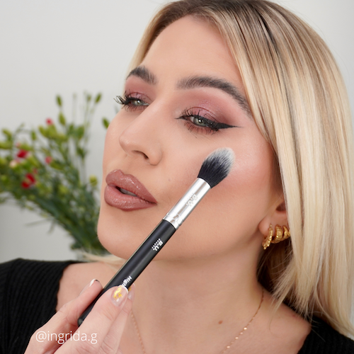 the essentials face